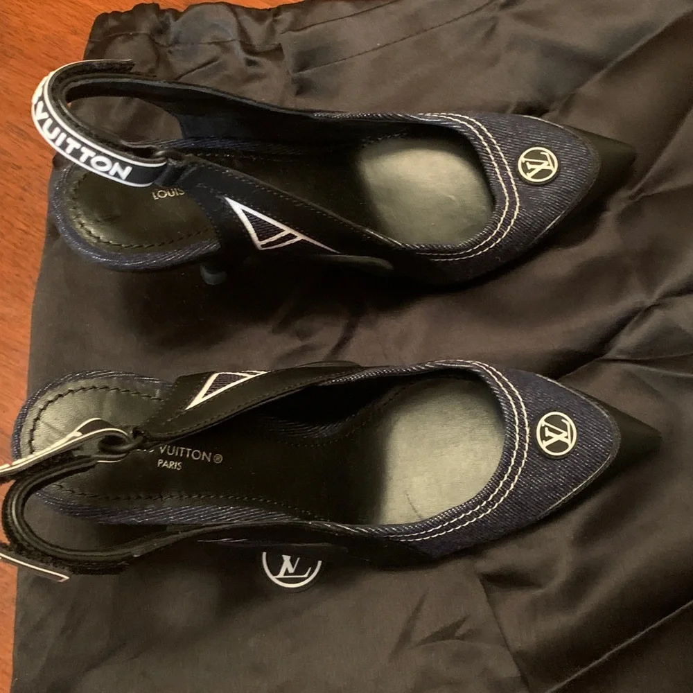 Absolutely stunning brand new, authentic rare abd Louis Vuitton denim shoes 7 - Picture 16 of 17